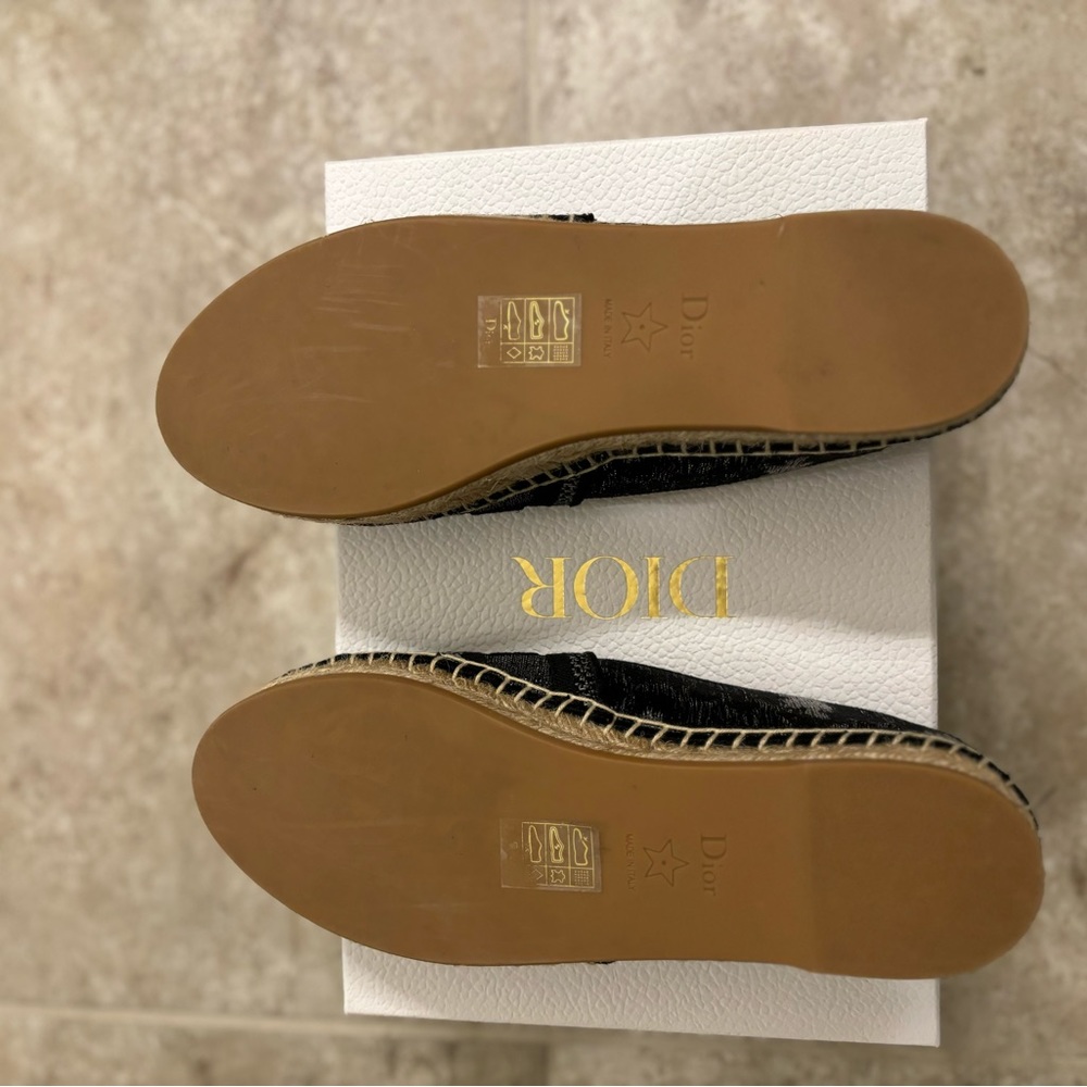 DIOR
Lurex Embroidered Mizza Granville Espadrille 38.5. Worn only once for 30min - Picture 7 of 8